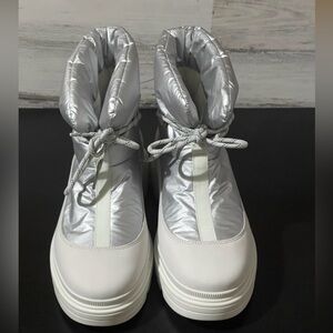 Timberland Women's Ray City Waterproof Hiking Boots-Size:8.5